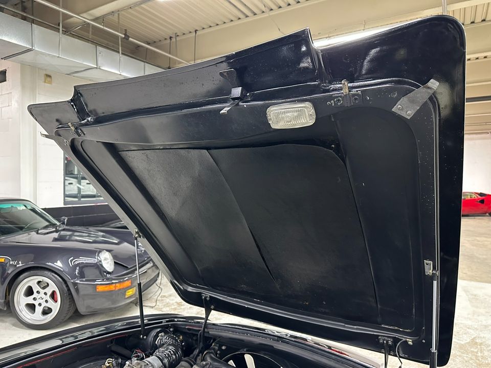1986 Aston Martin V8 Volante