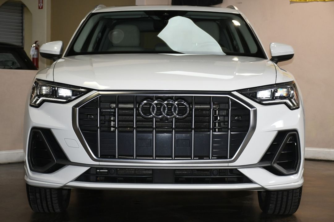 2022 Audi Q3