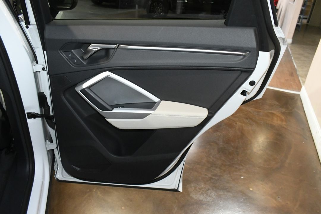 2022 Audi Q3