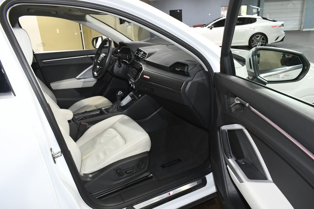 2022 Audi Q3