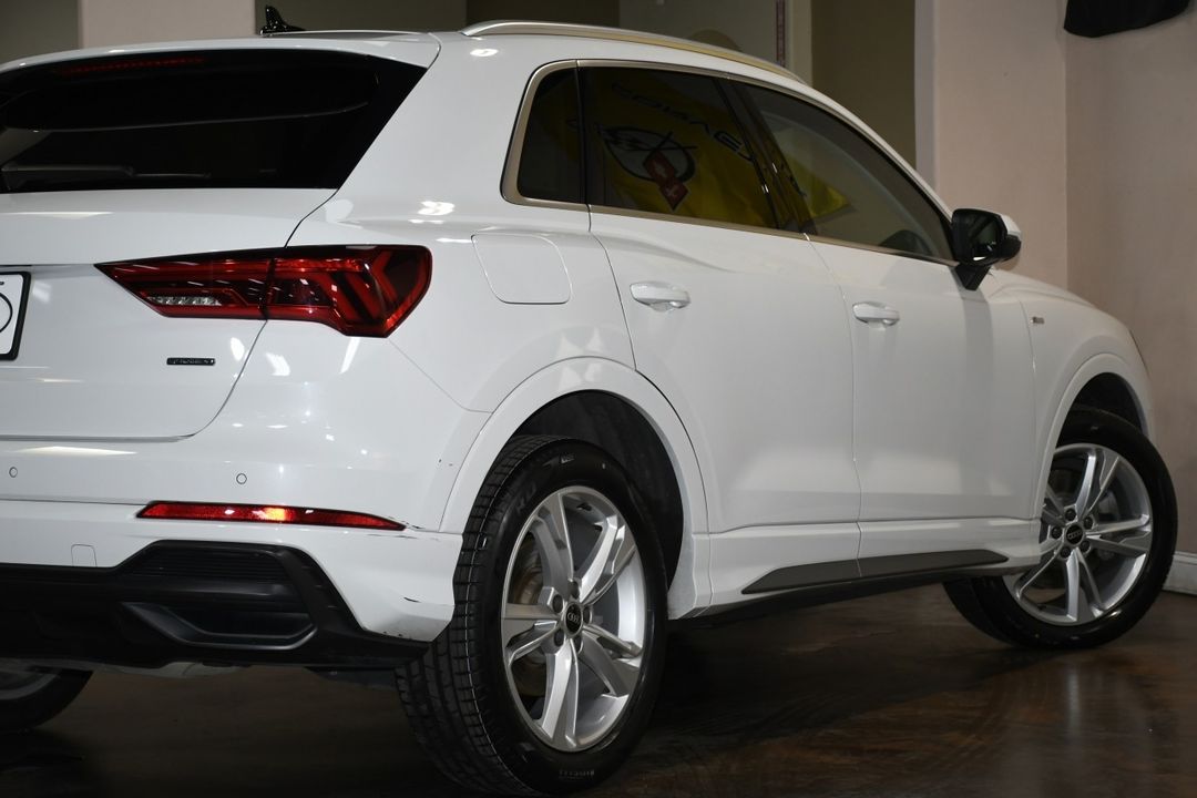 2022 Audi Q3