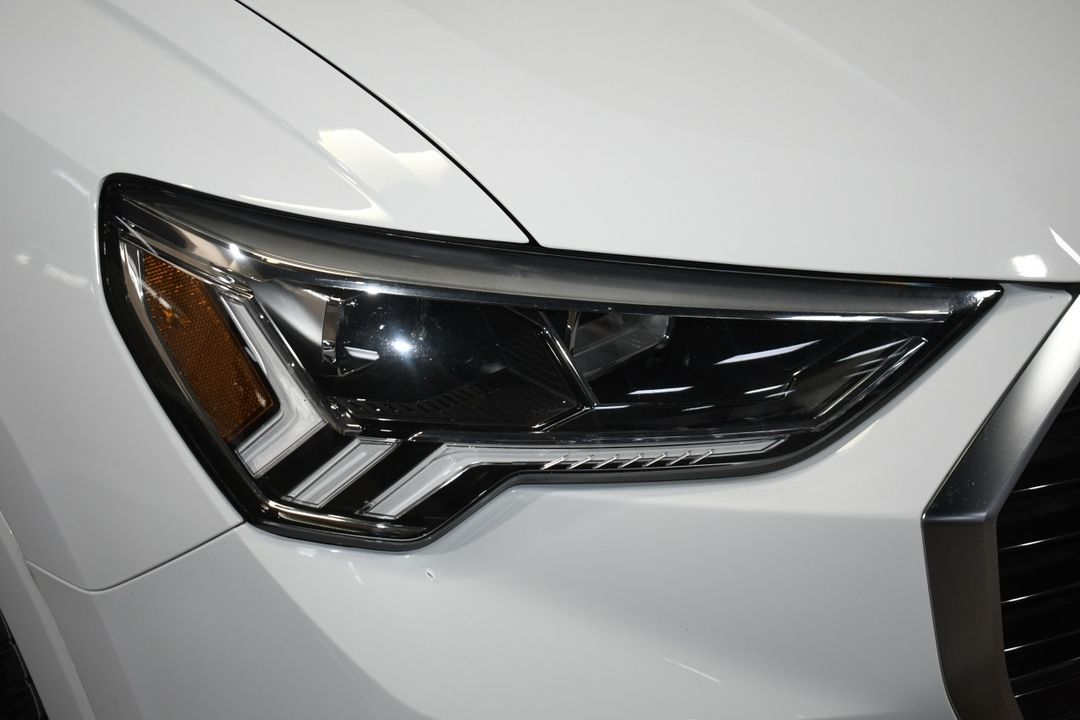 2022 Audi Q3