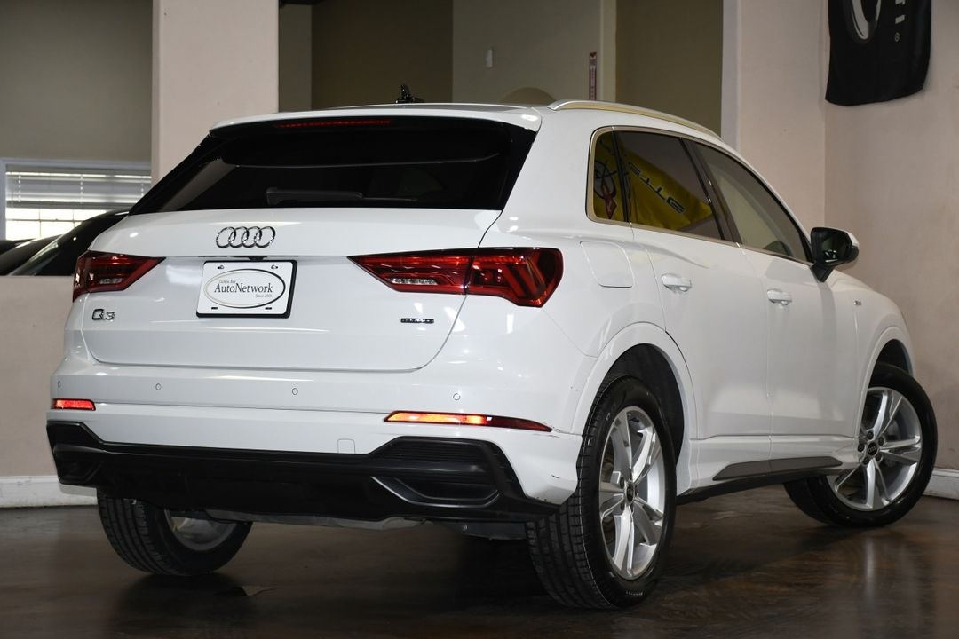 2022 Audi Q3