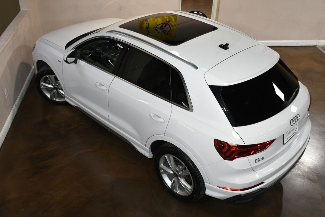 2022 Audi Q3