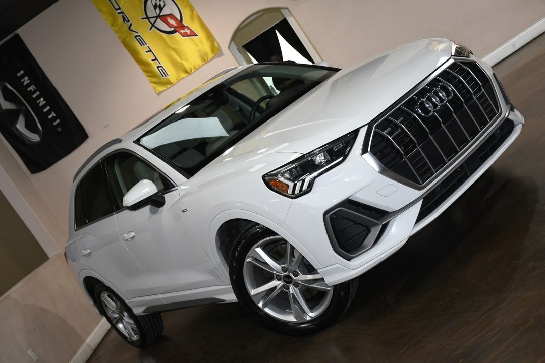 2022 Audi Q3