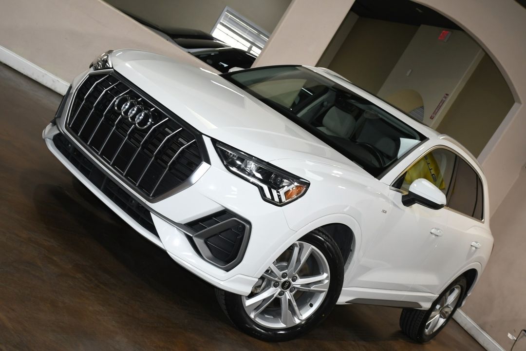 2022 Audi Q3