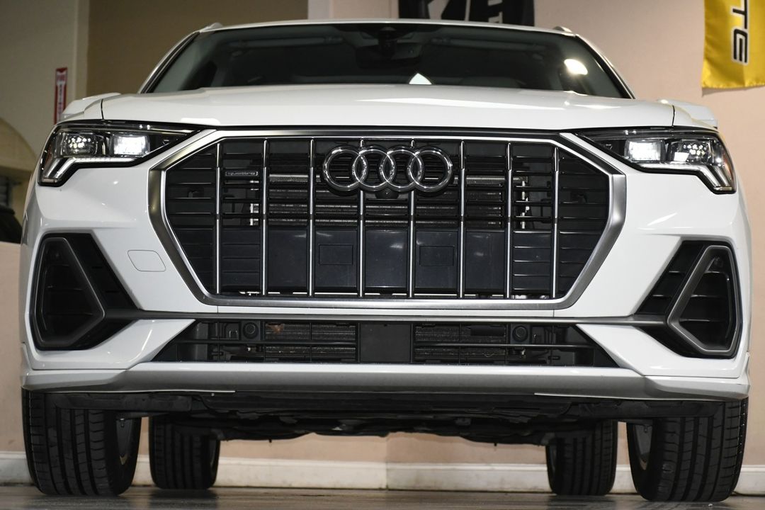 2022 Audi Q3