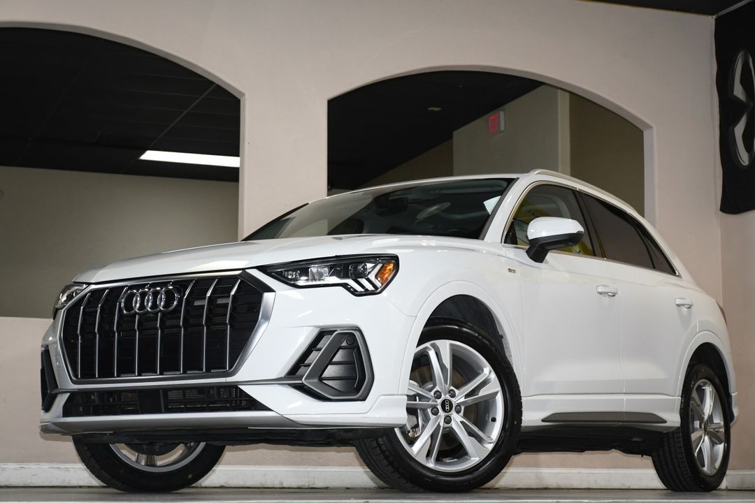 2022 Audi Q3