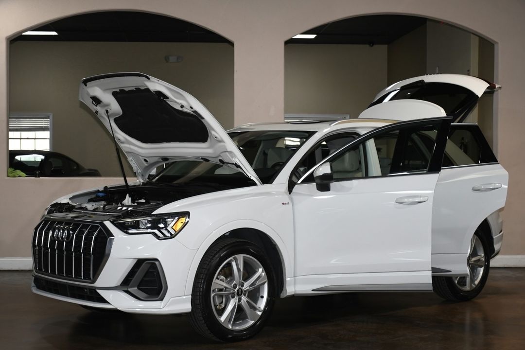 2022 Audi Q3