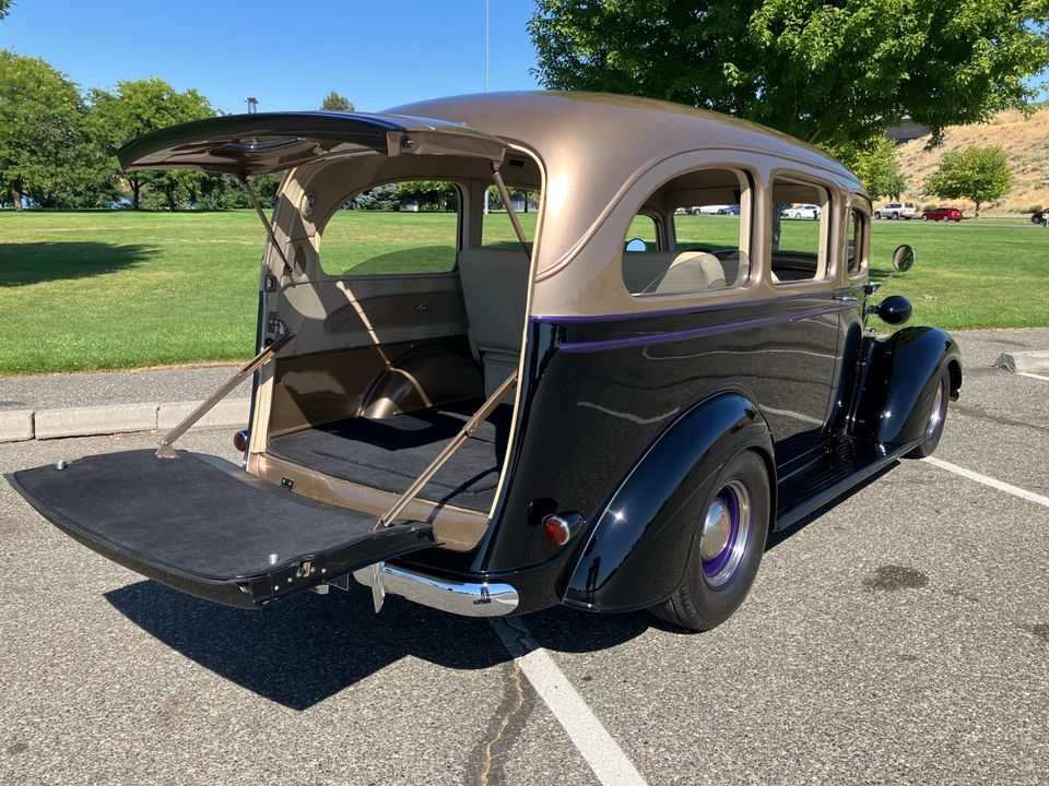 1937 Chevrolet Suburban