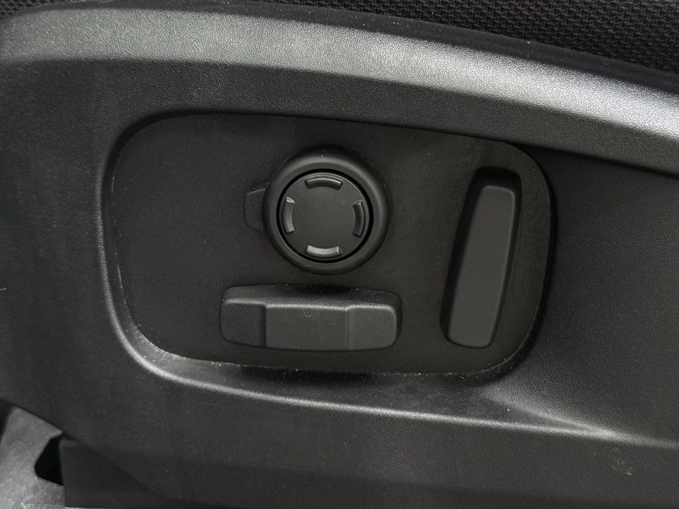 2020 Land Rover Defender