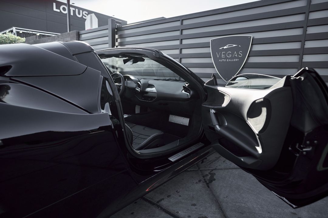 2025 Ferrari SF90 Spider
