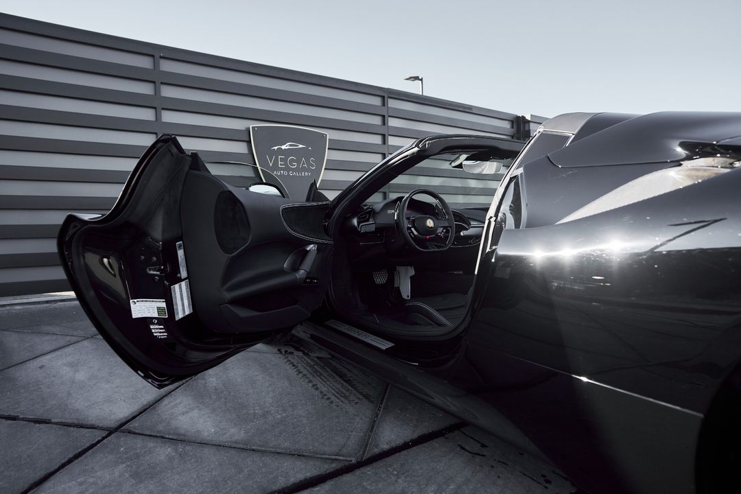 2025 Ferrari SF90 Spider