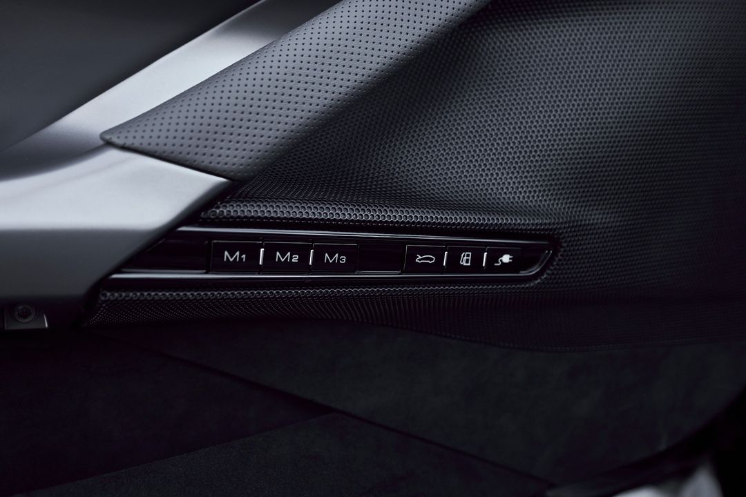 2025 Ferrari SF90 Spider