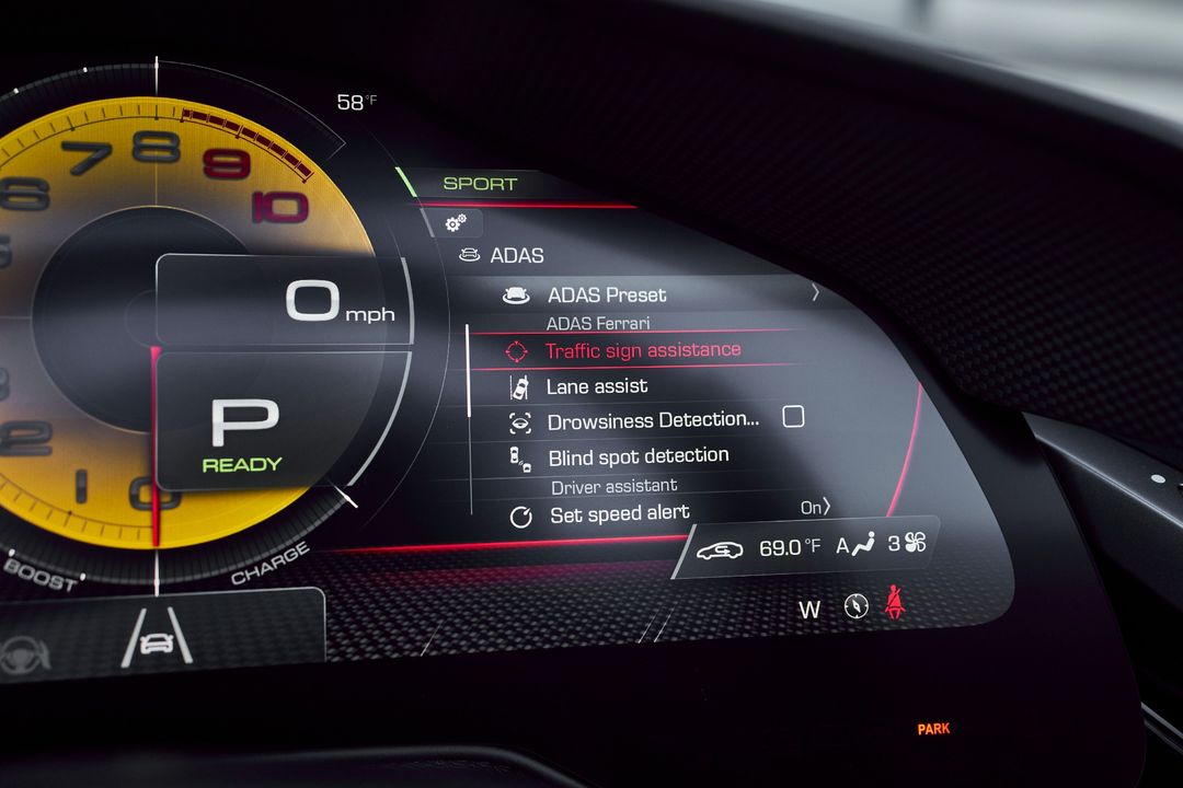 2025 Ferrari SF90 Spider