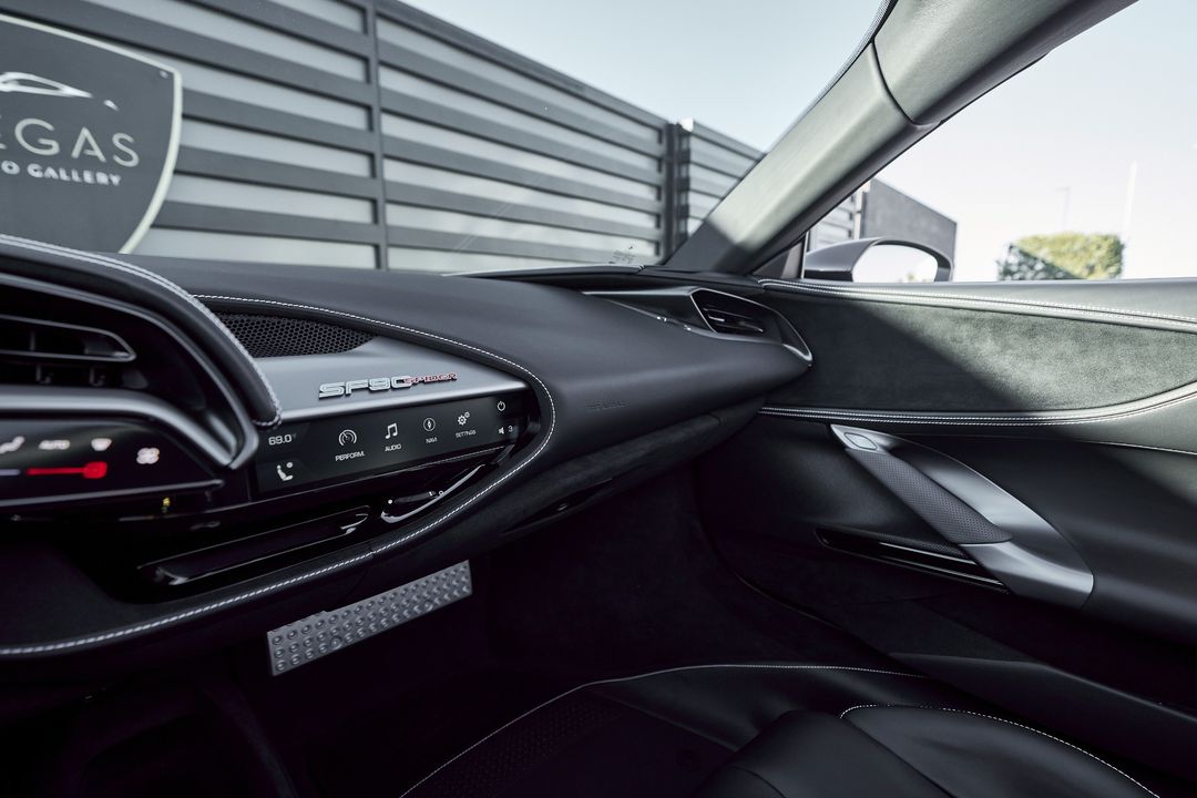 2025 Ferrari SF90 Spider