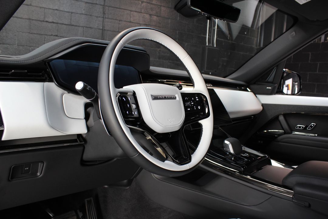 2025 Land Rover Range Rover Sport