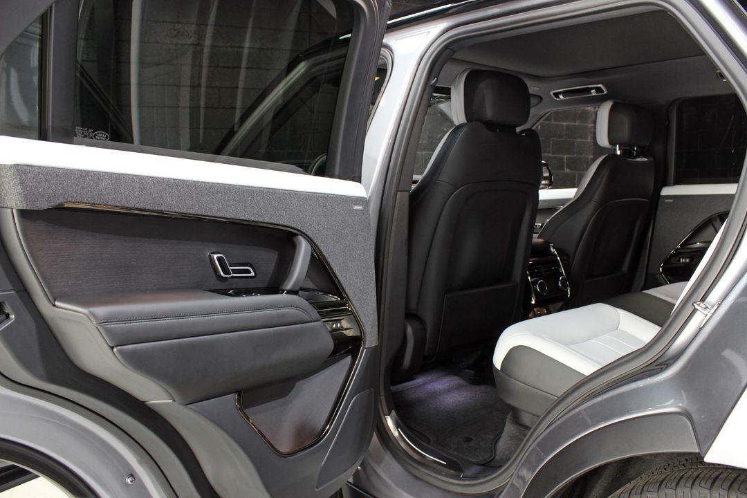 2025 Land Rover Range Rover Sport