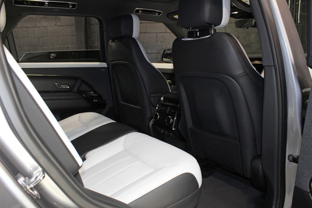 2025 Land Rover Range Rover Sport
