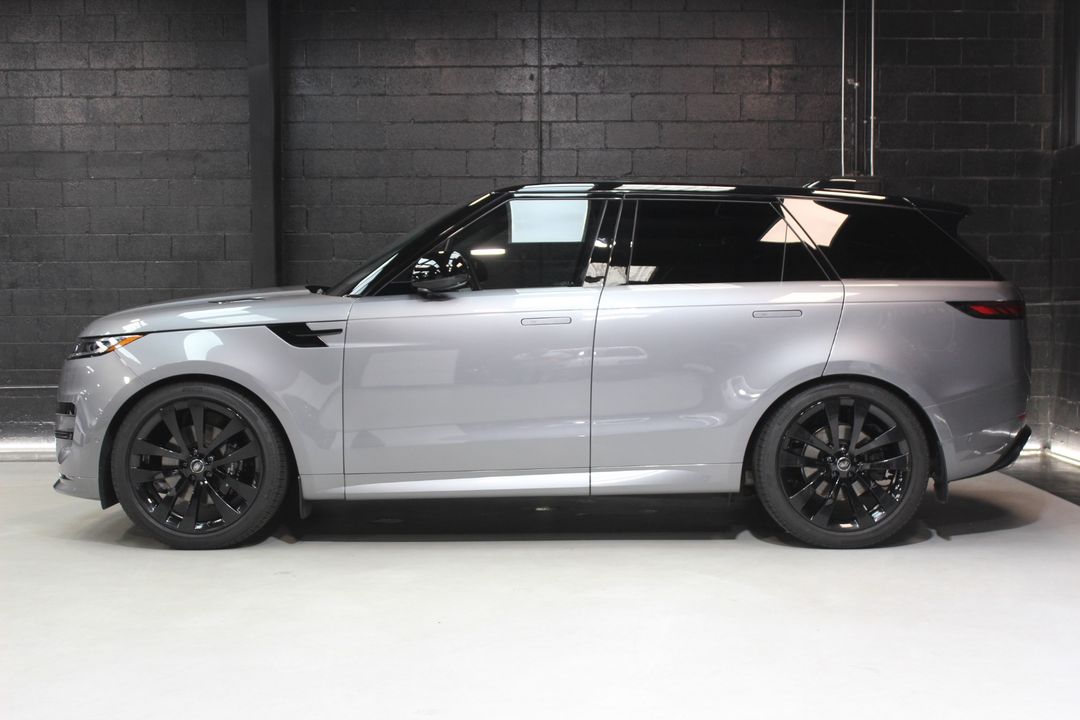 2025 Land Rover Range Rover Sport