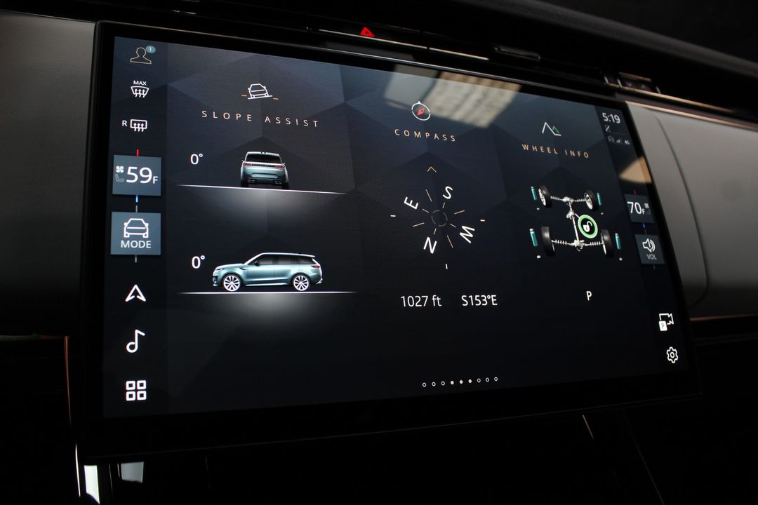 2025 Land Rover Range Rover Sport