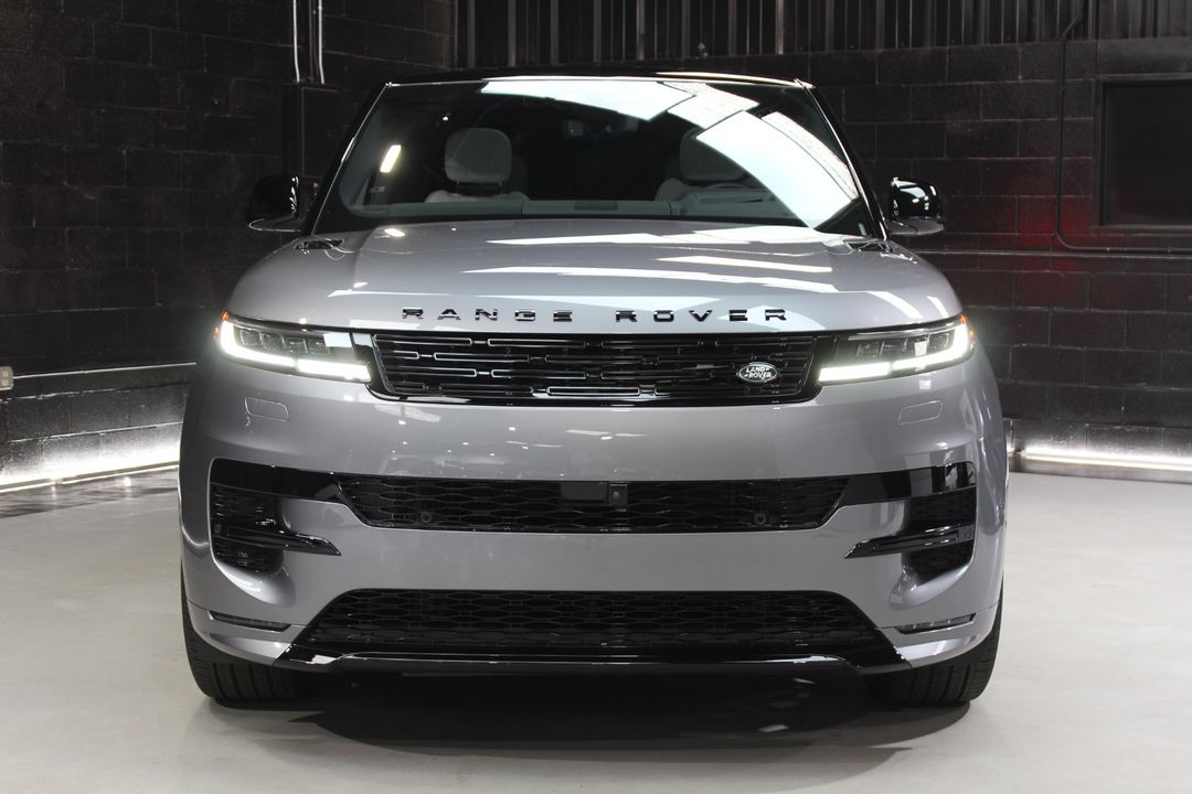 2025 Land Rover Range Rover Sport