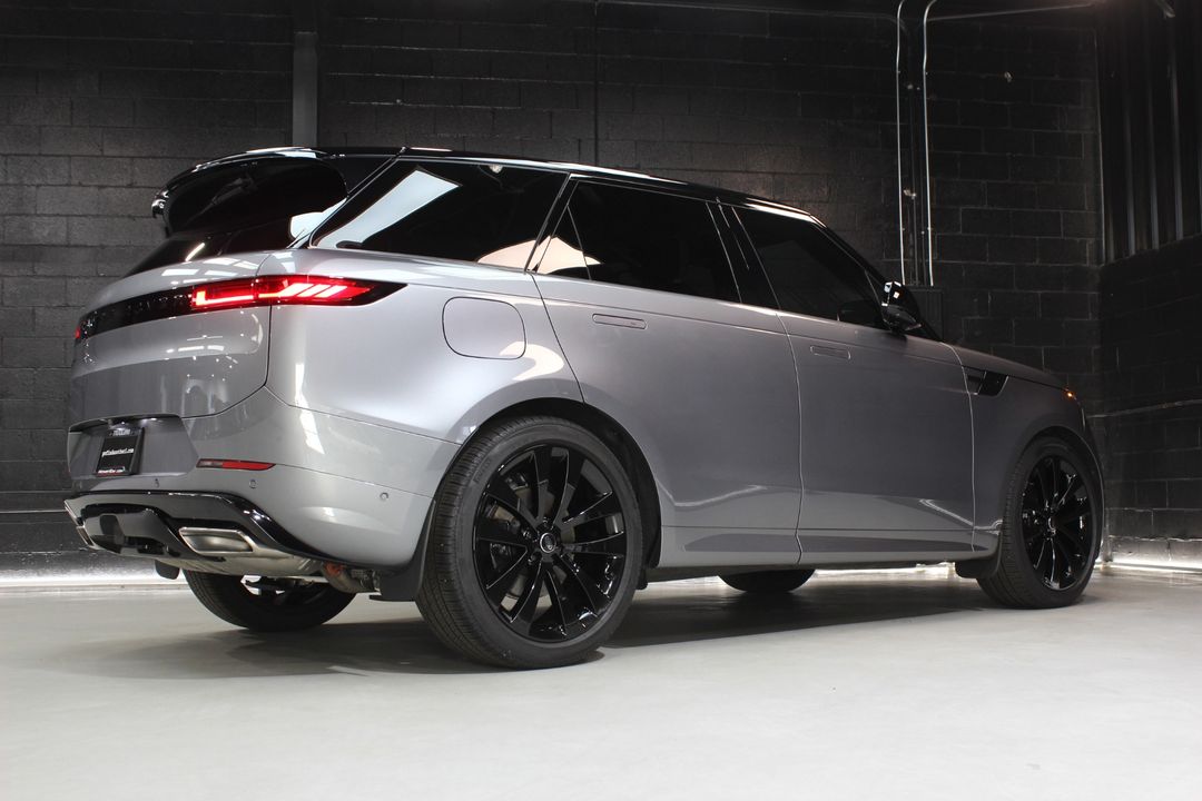 2025 Land Rover Range Rover Sport