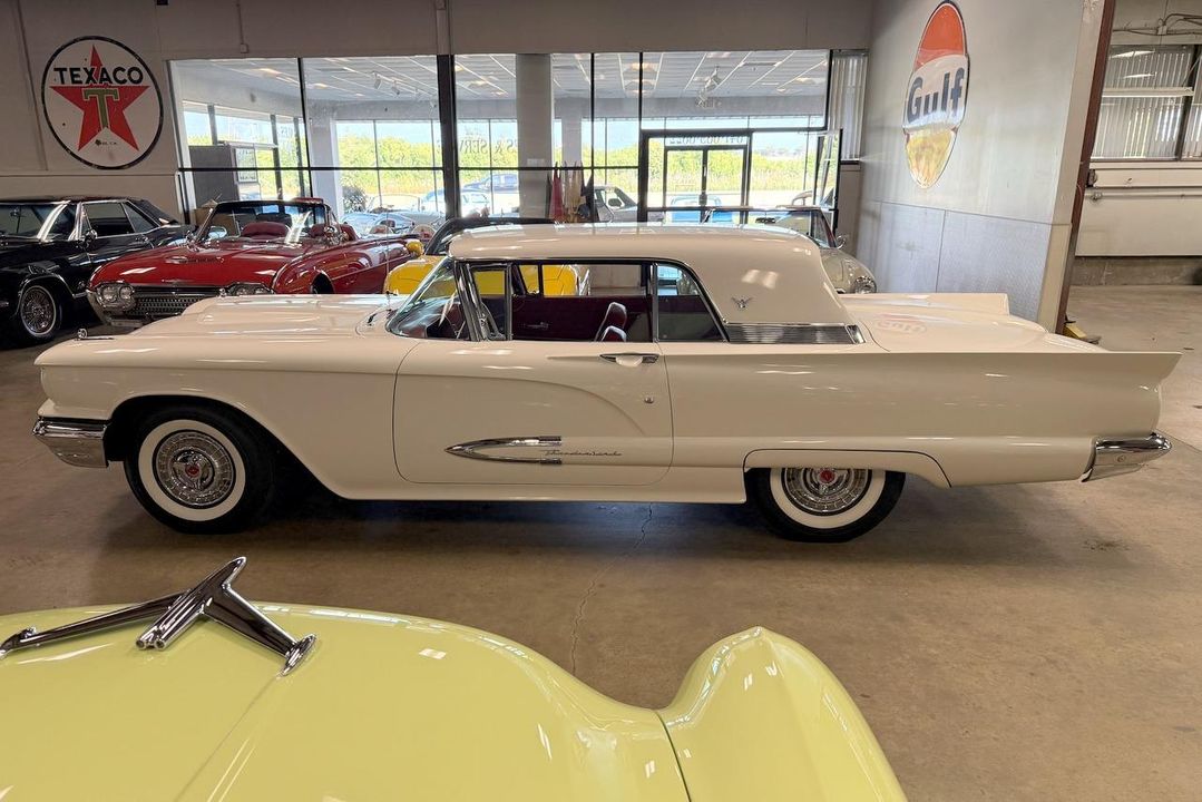 1959 Ford Thunderbird Hardtop