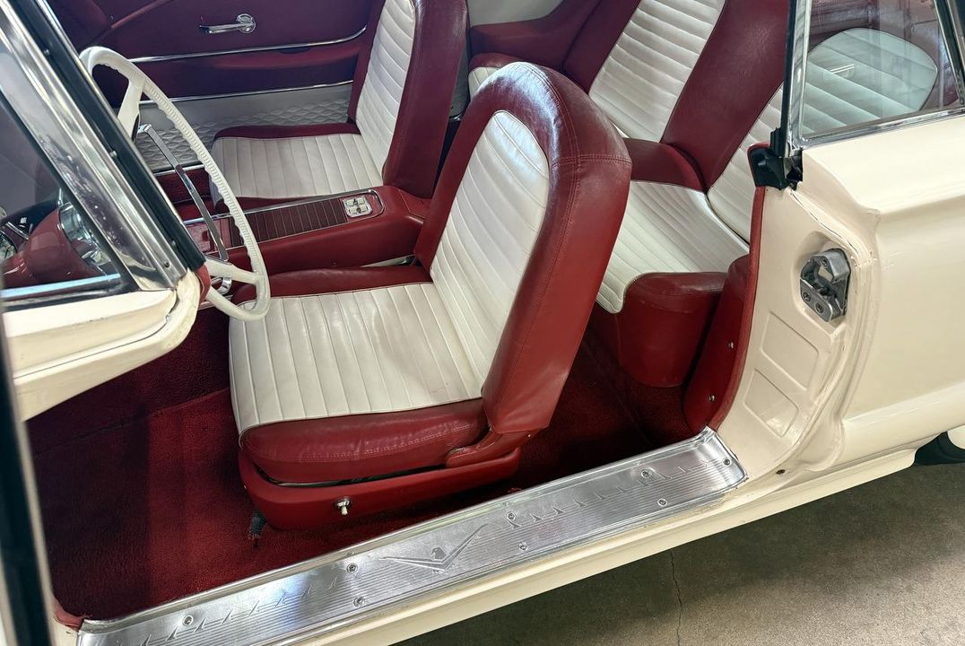 1959 Ford Thunderbird Hardtop