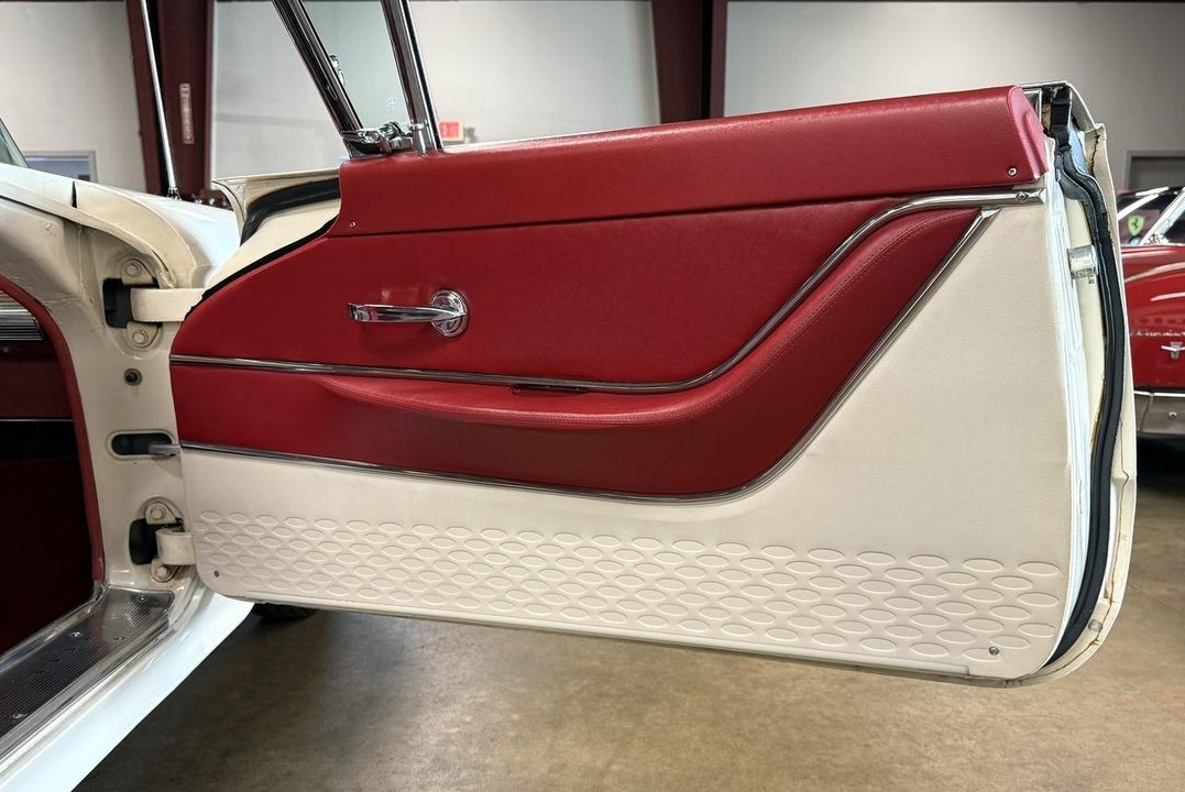 1959 Ford Thunderbird Hardtop