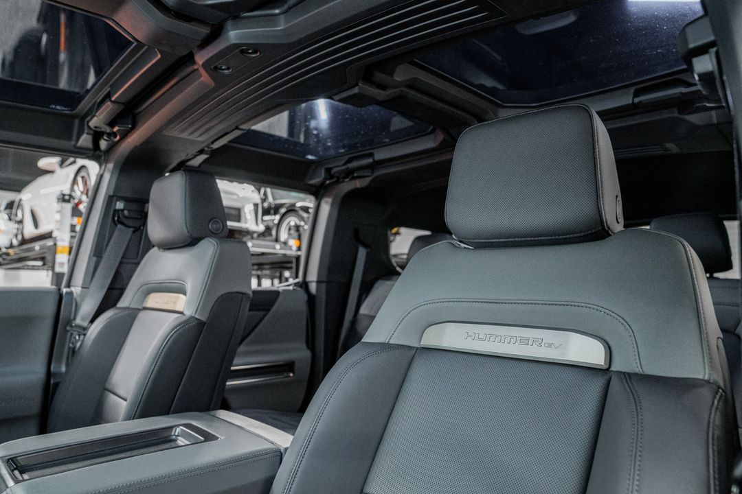2024 GMC HUMMER EV