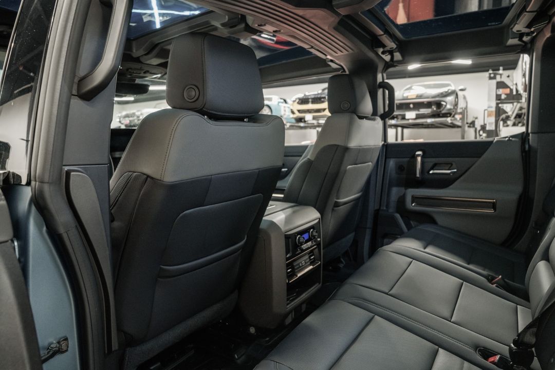2024 GMC HUMMER EV