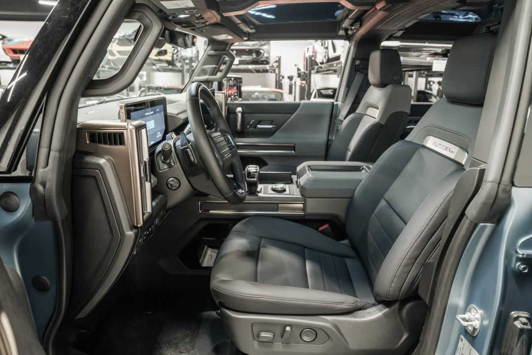 2024 GMC HUMMER EV