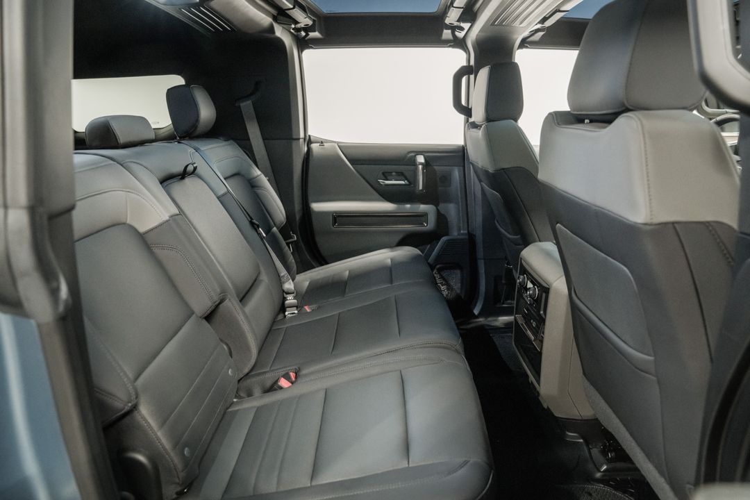 2024 GMC HUMMER EV