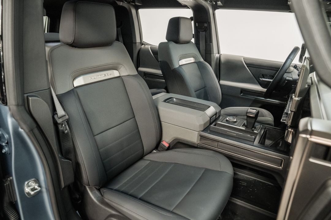 2024 GMC HUMMER EV