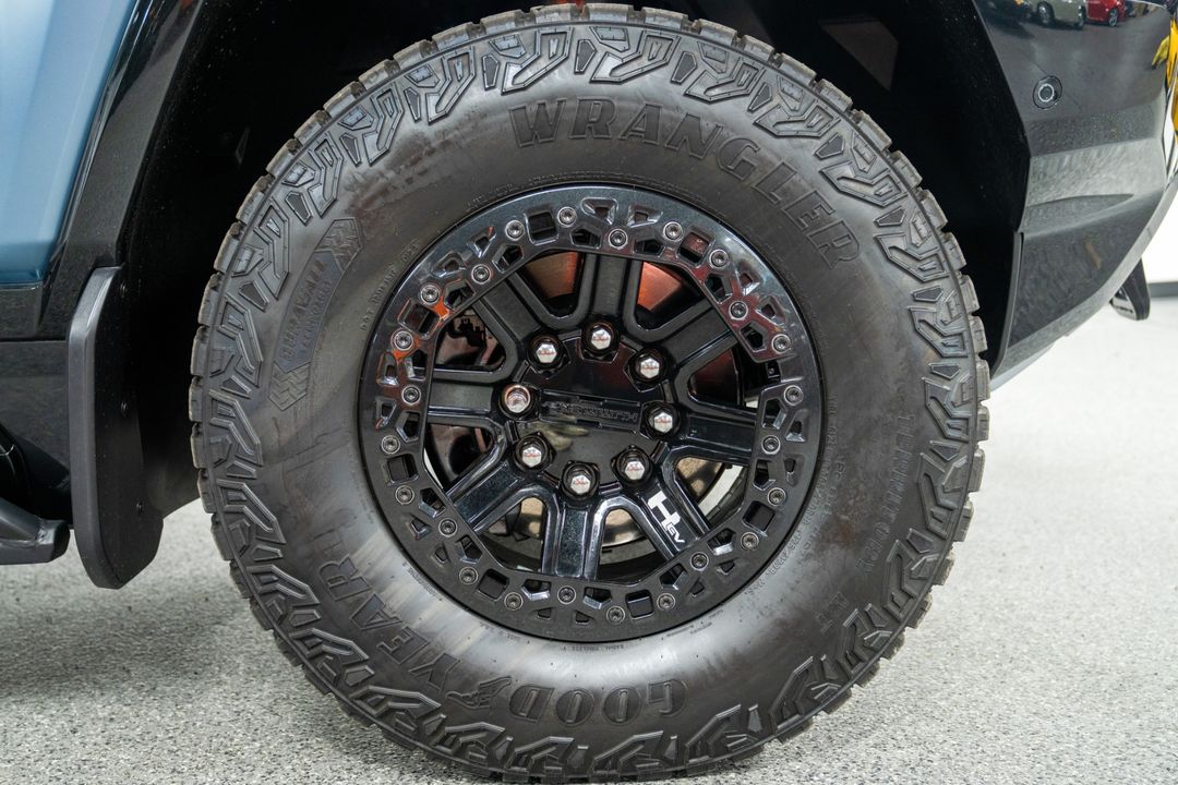 2024 GMC HUMMER EV
