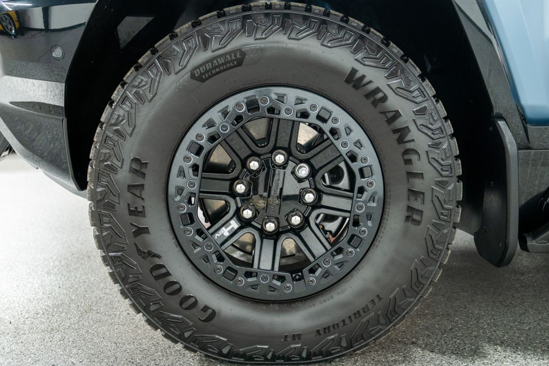 2024 GMC HUMMER EV