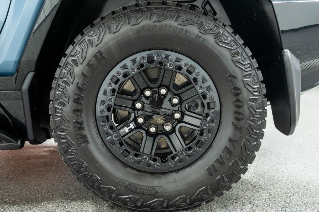 2024 GMC HUMMER EV