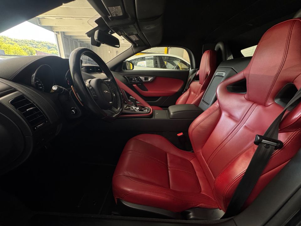 2017 Jaguar F-TYPE