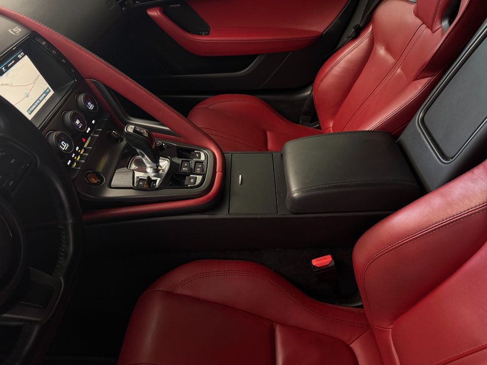 2017 Jaguar F-TYPE