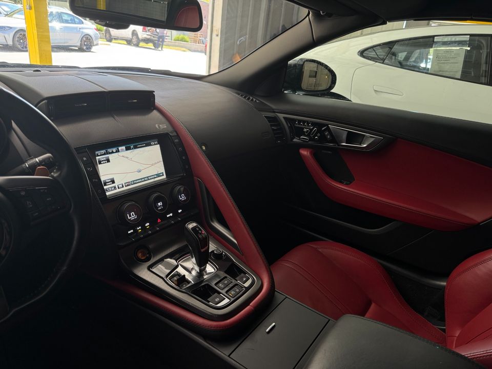 2017 Jaguar F-TYPE