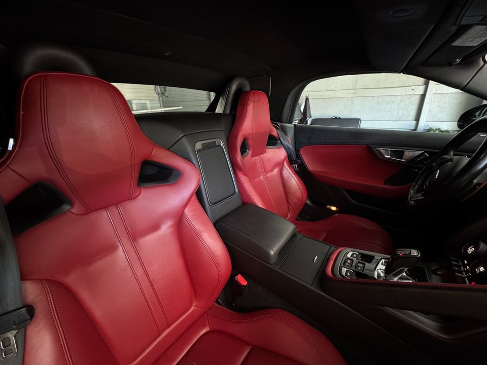 2017 Jaguar F-TYPE