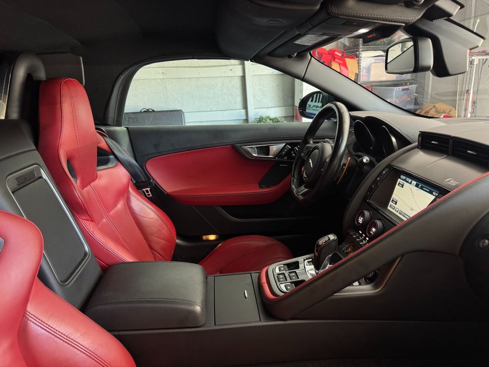2017 Jaguar F-TYPE