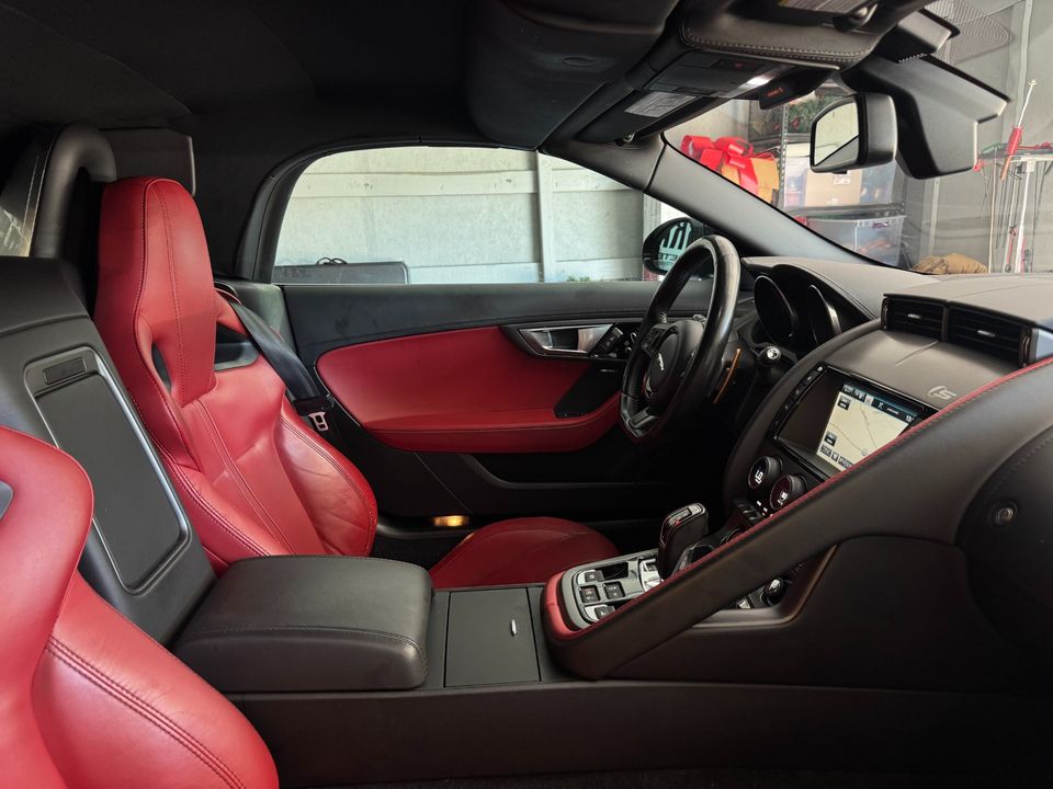 2017 Jaguar F-TYPE
