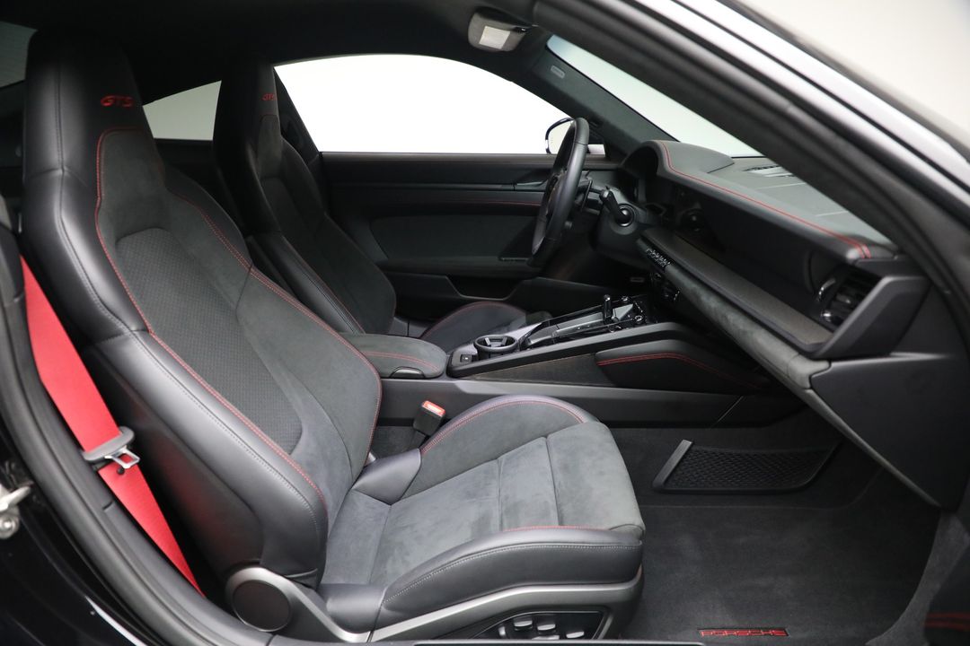 2025 Porsche 911