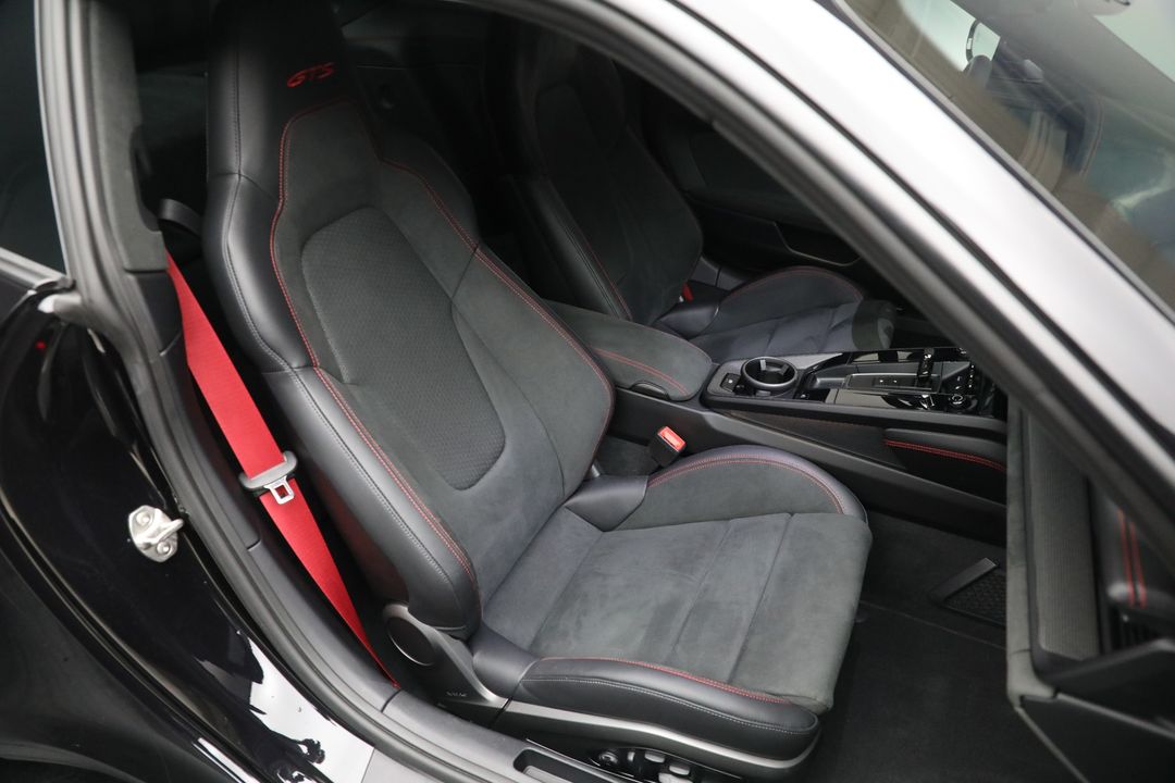 2025 Porsche 911