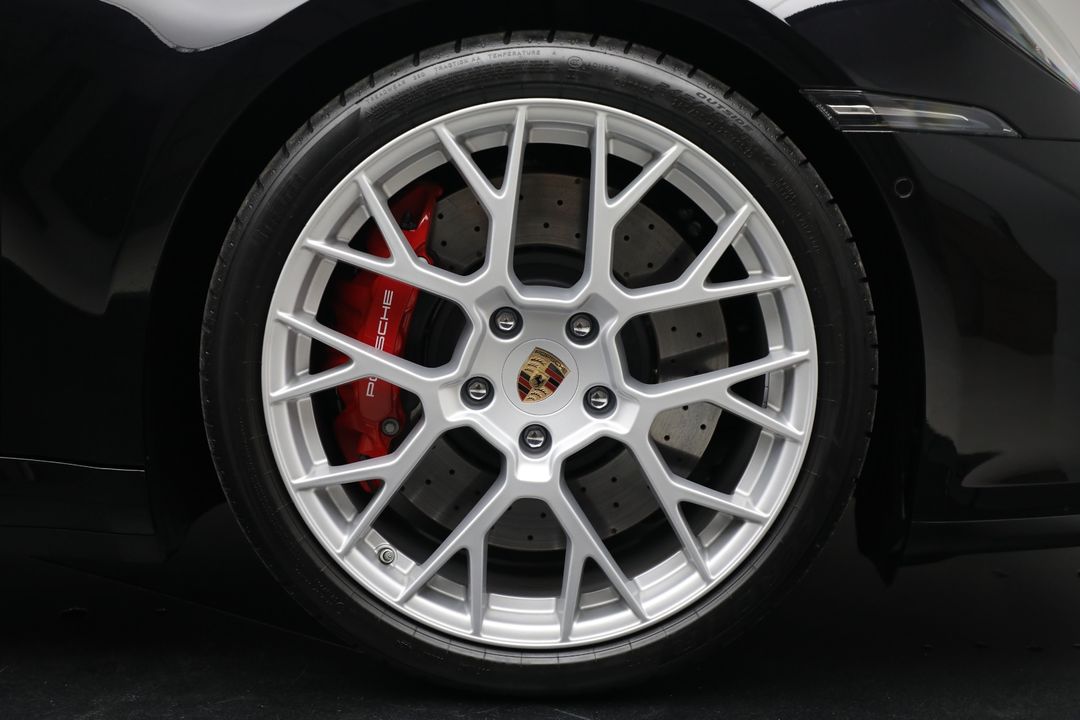 2025 Porsche 911