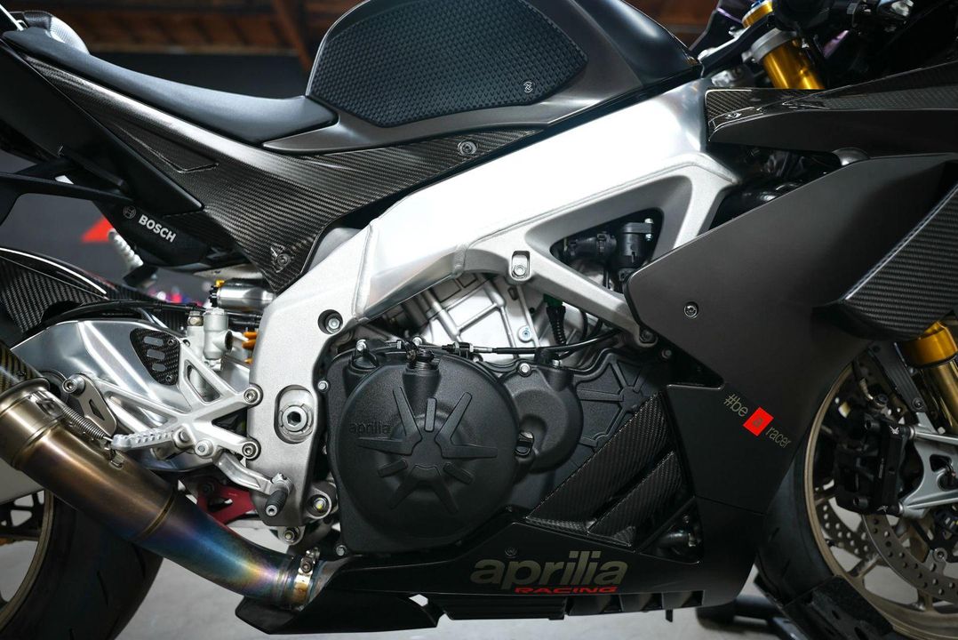 2019 Aprilia RSV4 RF