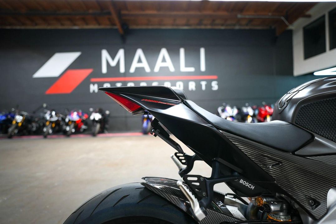 2019 Aprilia RSV4 RF
