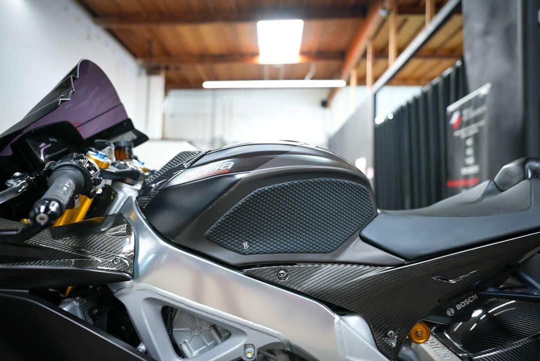 2019 Aprilia RSV4 RF